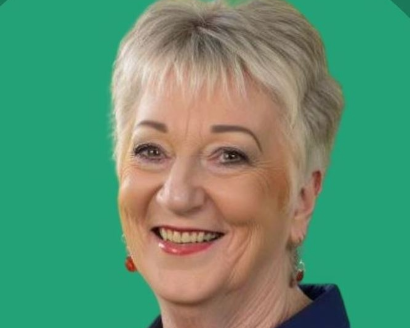 Lyn Riley Headshot